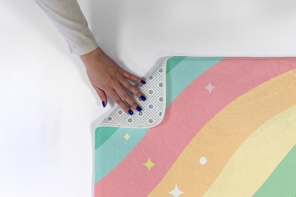 Alfombra infantil Olas de colores en forma de arco iris
