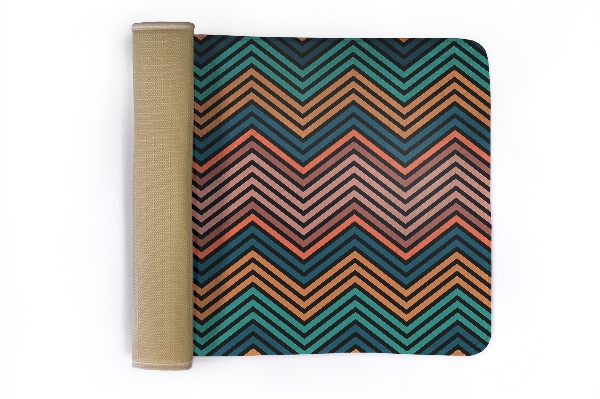 Alfombra salón Zigzag con rayas de colores