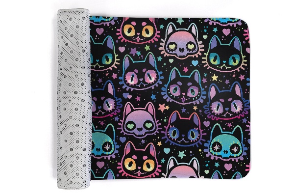 Alfombra infantil Caras de gato de colores