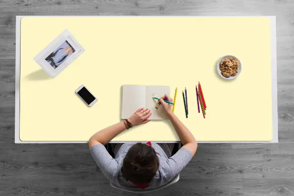 Alfombrilla para escritorio Cremoso