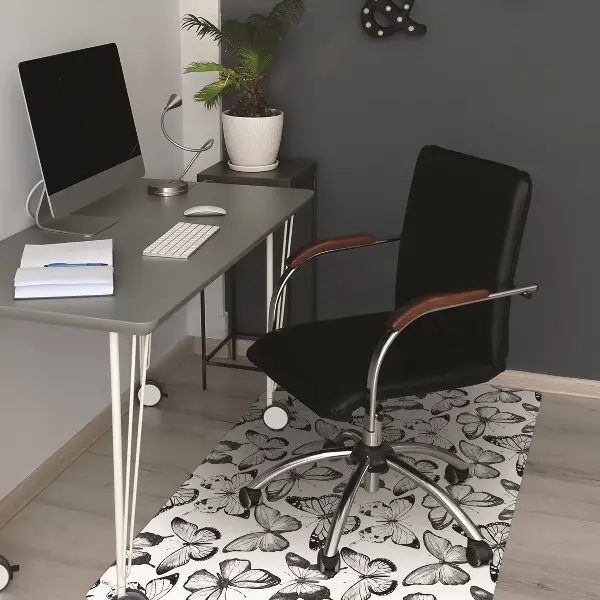 Alfombra silla ordenador Mariposa en blanco y negro